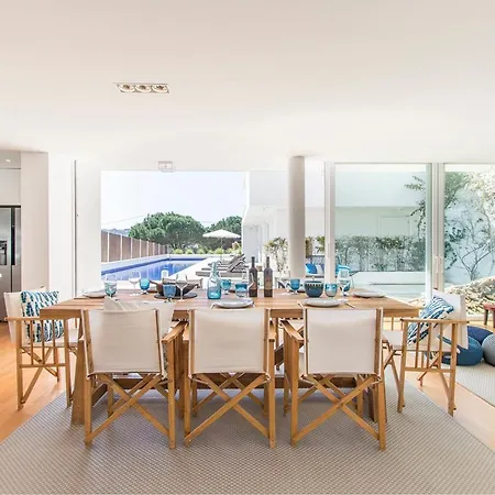 Sleeps 12 With Pool And Wifi Villa Torroes