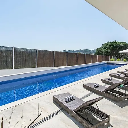 Villa Sleeps 12 With Pool And Wifi Torroes