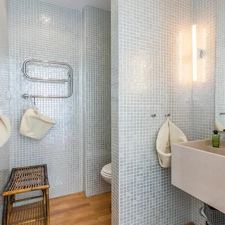 Sleeps 12 With Pool And Wifi * Torroes